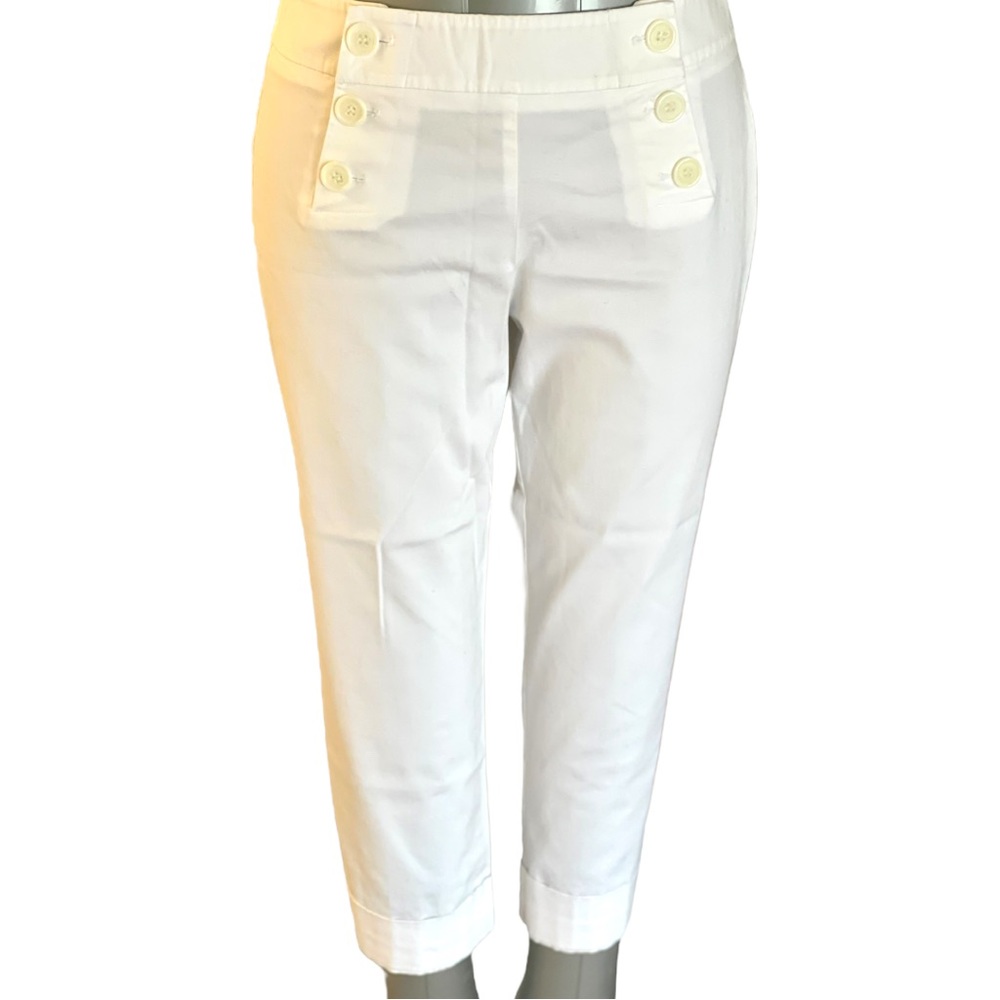New York and Company white Capri’s